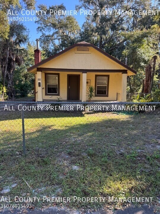 511 S Dollins Ave in Orlando, FL - Building Photo