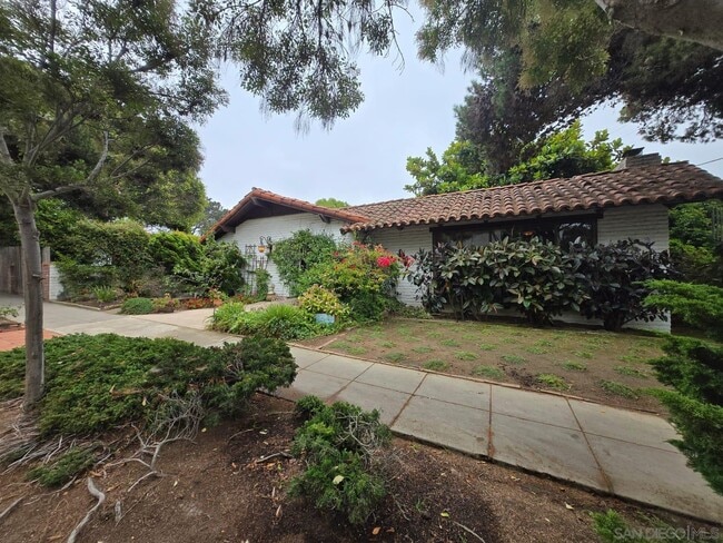 property at 525 Midway St