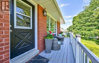 311 Frederick St in Whitby, ON - Building Photo - Building Photo