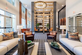 Velo Circleport in Erlanger, KY - Foto de edificio - Interior Photo