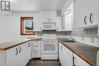 18 First Ave in Orangeville, ON - Building Photo - Building Photo