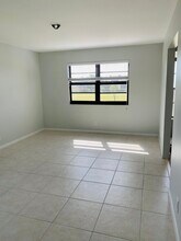 9370 SW 8th St in Boca Raton, FL - Building Photo - Building Photo