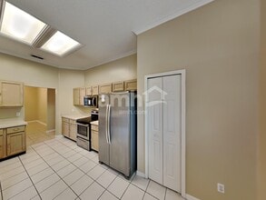 4770 Mountain Breeze Ct S in Jacksonville, FL - Foto de edificio - Building Photo