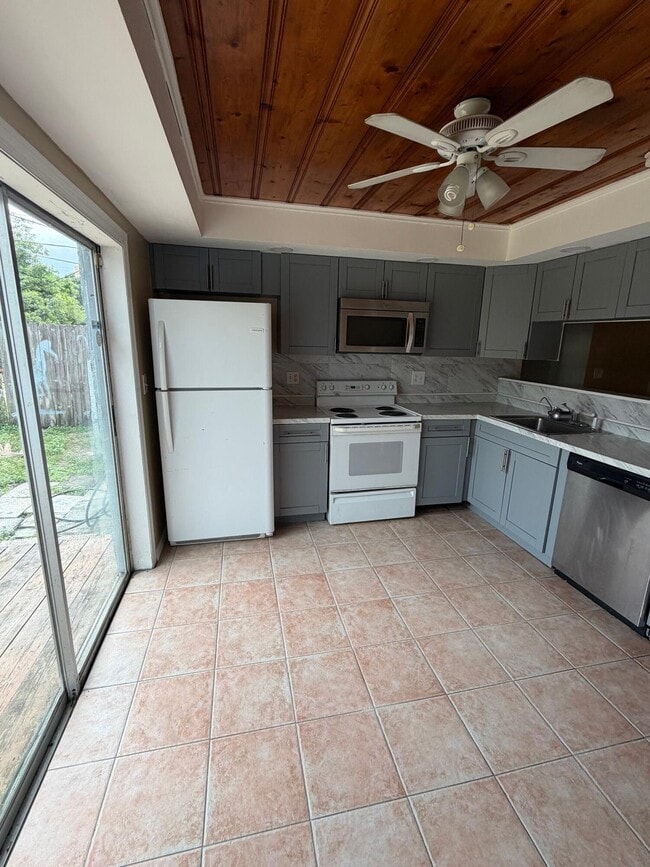 property at 5601 Pierce St