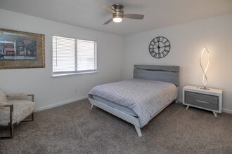 Hickory Plantation in St. Marys, GA - Building Photo - Interior Photo