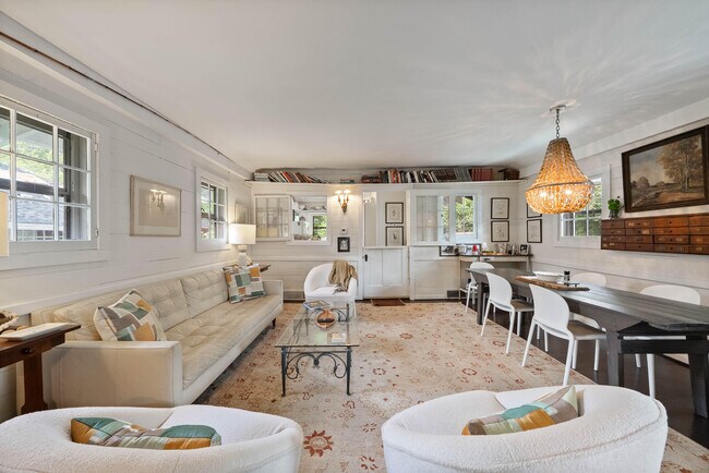 property at 163 N Lakeshore Dr