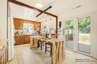 1260 Mountain View Rd in Santa Barbara, CA - Building Photo