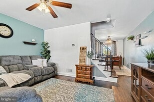 8272 Kavanagh Rd in Dundalk, MD - Building Photo