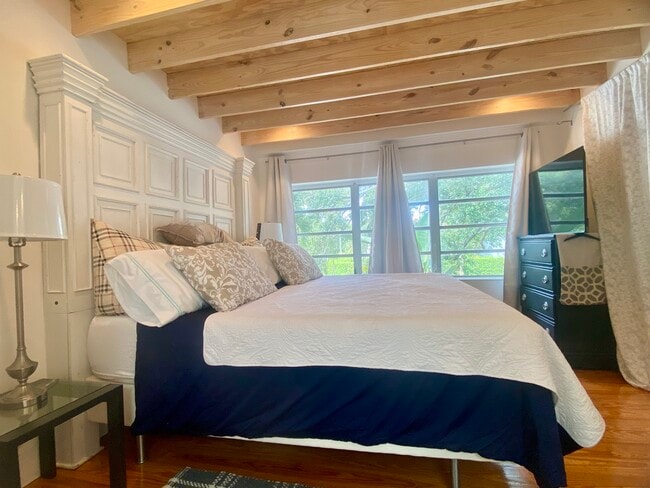 500 NE 62nd St, Unit Loft in Miami, FL - Building Photo - Building Photo