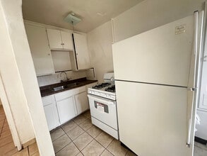 563 S 1st Ave in Yuma, AZ - Foto de edificio - Building Photo