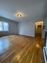 77 Clendenny Ave, Unit 2B in Jersey City, NJ - Building Photo - Building Photo