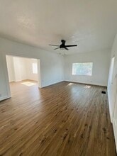 2618 E Illinois Ave in Fresno, CA - Building Photo - Building Photo