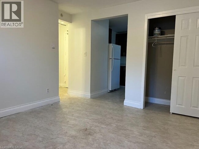 property at 3 Robinson St N