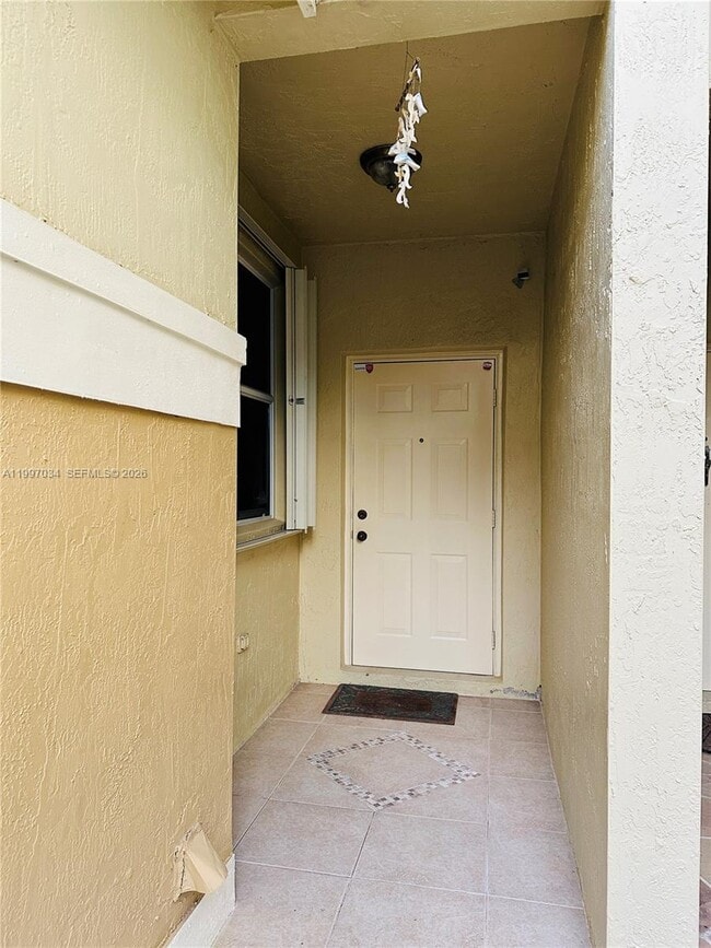 property at 2122 Pasa Verde Ln