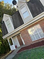 8547 Westchester Dr in Douglasville, GA - Building Photo