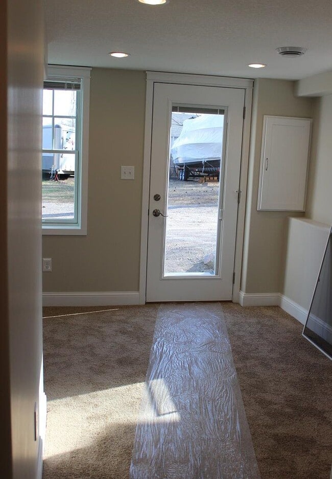 4915 Edgewater Dr in Mound, MN - Building Photo - Building Photo