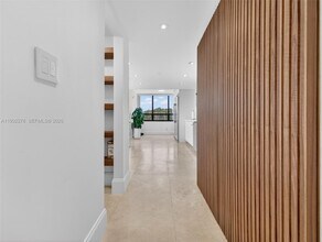 11113 Biscayne Blvd in Miami, FL - Building Photo - Building Photo