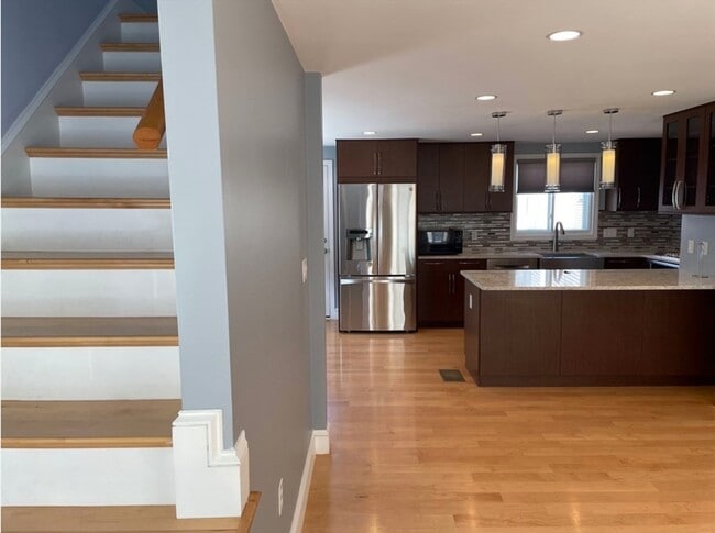 283 C St in Boston, MA - Building Photo - Building Photo