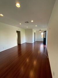 14132 Tiara St in Van Nuys, CA - Building Photo - Building Photo