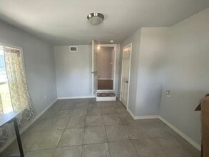 309 W Ave A in Kingsville, TX - Building Photo - Building Photo