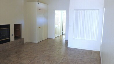 1953 Davis Ave in Kingman, AZ - Building Photo - Building Photo