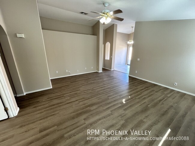 13440 W Ventura St in Surprise, AZ - Building Photo - Building Photo