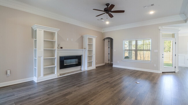 6237 Cypress Ln in Biloxi, MS - Building Photo - Building Photo