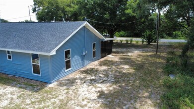 603 N Sunset Ave in Mascotte, FL - Building Photo - Building Photo