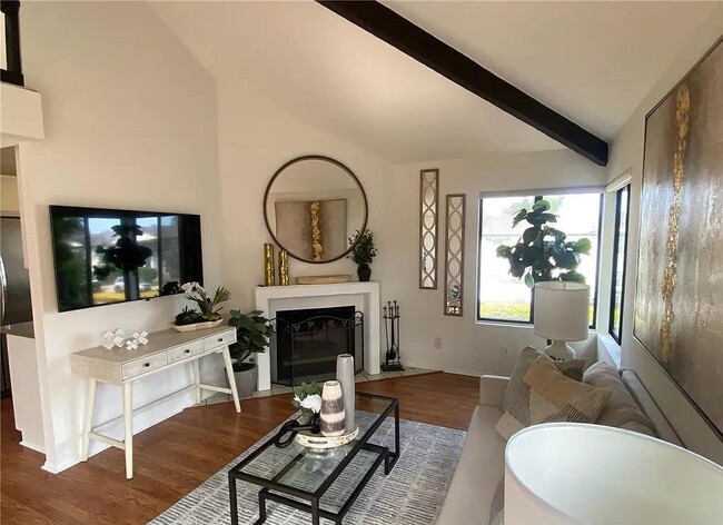 4852 Tiara Dr in Huntington Beach, CA - Building Photo - Building Photo