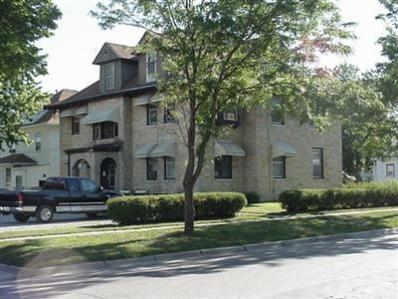 2740 R St in Lincoln, NE - Foto de edificio - Building Photo