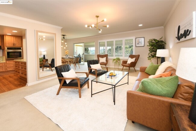 property at 1910 Skycrest Dr