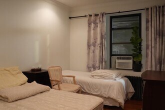 217 44th St in Union City, NJ - Building Photo - Building Photo