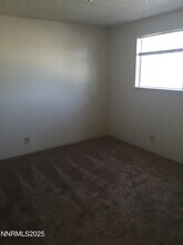 140 N Taylor St in Fallon, NV - Building Photo - Building Photo