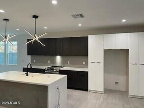 2826 N 28th Pl in Phoenix, AZ - Building Photo - Building Photo