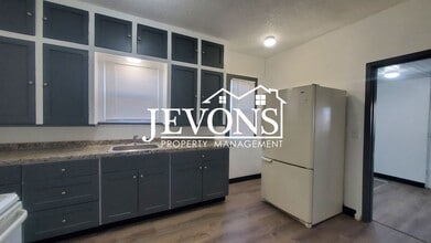 713 N 6th St in Yakima, WA - Building Photo - Building Photo