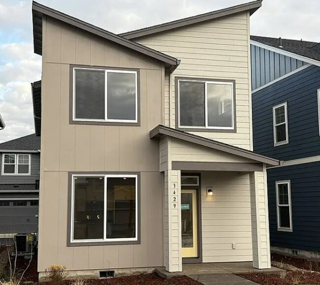 property at 3429 SE Shadow Ln