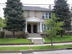 186 Gallatin Ave in Uniontown, PA - Foto de edificio