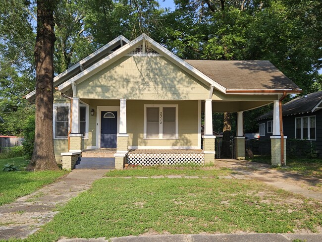 property at 2312 Pecan St