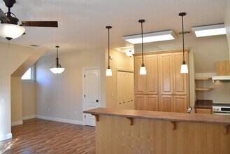 400 Davis St in Vacaville, CA - Building Photo - Building Photo