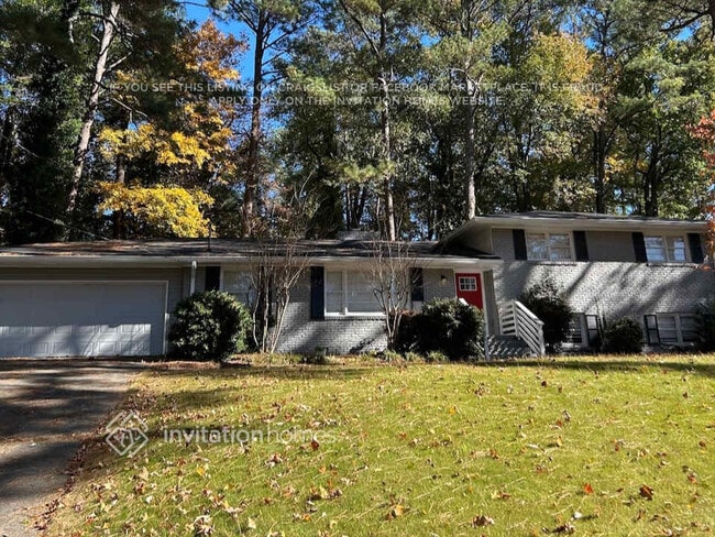 property at 2175 Zelda Dr NE