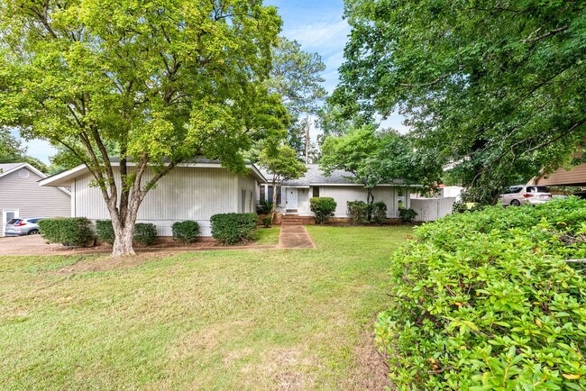 property at 1144 E University Dr