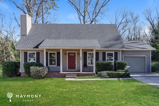 219 Creekview Cir in Martinez, GA - Building Photo