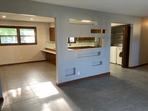 4202 Central Ave in Kearney, NE - Foto de edificio - Building Photo