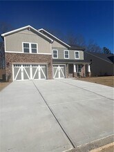 5877 Cabernet Ln in Braselton, GA - Building Photo - Building Photo