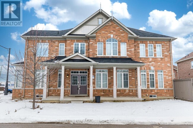 61 TRURO Cir in Brampton, ON - Building Photo - Building Photo