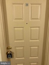 15300 Beaverbrook Ct, Unit 3B in Silver Spring, MD - Building Photo - Building Photo