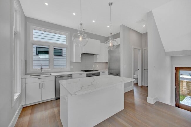 297 Concord Ave, Unit 1