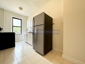 2978 E 196th St in Bronx, NY - Building Photo - Building Photo