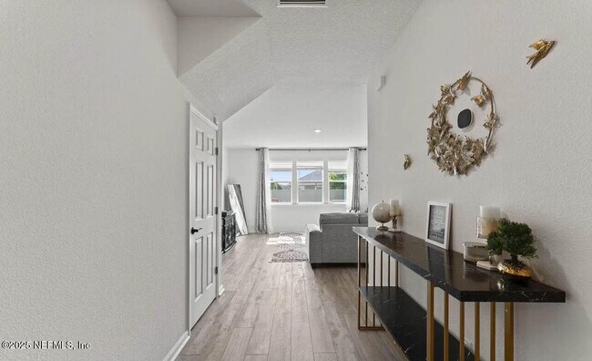 8101 Guild Wy in Jacksonville, FL - Building Photo - Building Photo