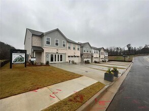 207 Kinship Dr in Mableton, GA - Building Photo - Building Photo